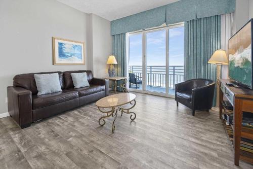 Brush - Stewarts Casa | Penthouse 19th Floor Resort Oasis Ocean Villa