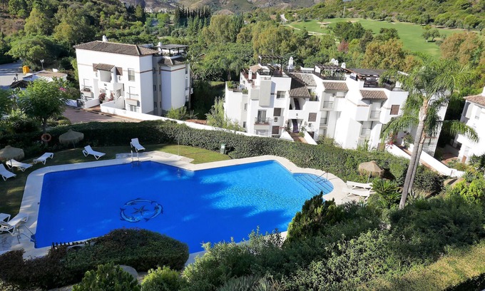 Benahavis Apartamento | PENTHOUSE 6 PERSONAS EN EL GOLF LOS ARQUEROS, CERCA DE PUERTO BANUS, MARB
