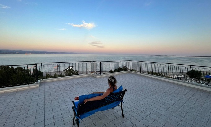 Marina Julia Apartamento | PENTHOUSE BY THE SEA