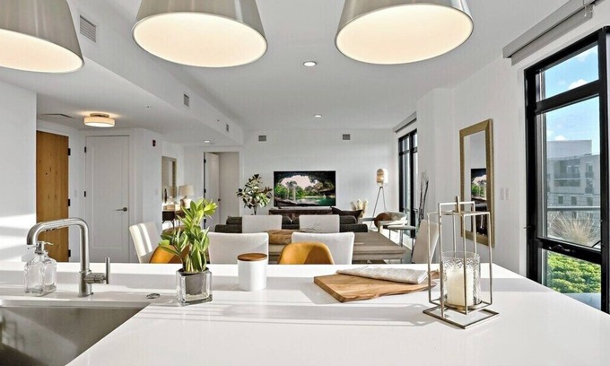Shaw Cama Y Desayuno | Penthouse | Downtown | Capitol Views | Luxury