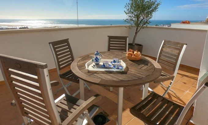 Centro de Conil de la Frontera Cabaña | Apartamento penthouse con enorme terraza y vistas al mar.