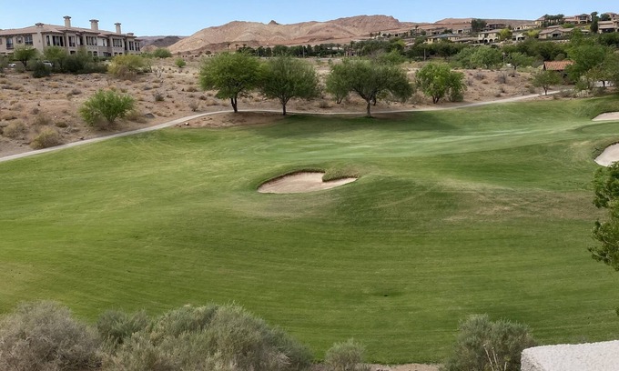 Tramonto Condominio | Penthouse in the heart of Lake Las Vegas