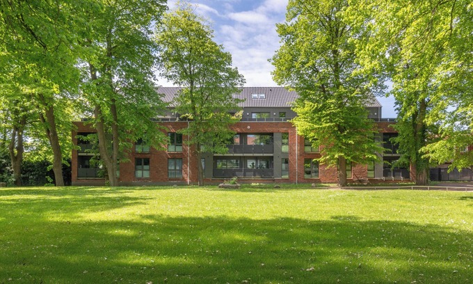 Zentrum Apartamento | Penthouse Tine vacation apartment in Husum for up to 3 people