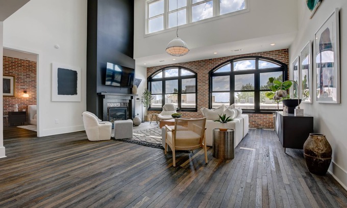 Castleberry Hill Apartamento | Penthouse w Rooftop, Private Chef, Secure Parking