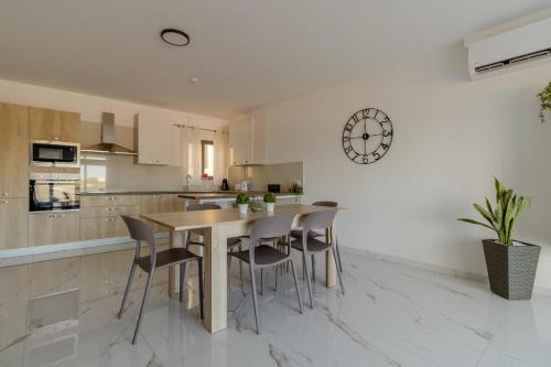 Luqa Apartamento | Penthouse with 3 bedroom