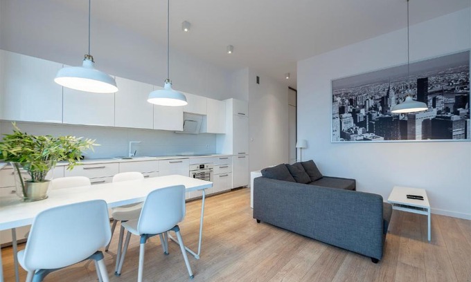 Srodmiescie Apartamento | Penthouse with a View of Lodz & Free Parking