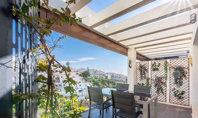 Benajarafe Apartamento | Penthouse with roof terrace at walking distance of beach