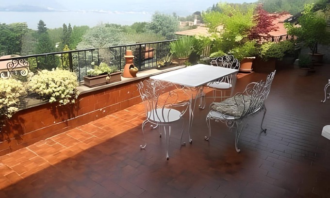 Cerro Apartamento | Penthouse with terrace overlooking lake, mountains and stars