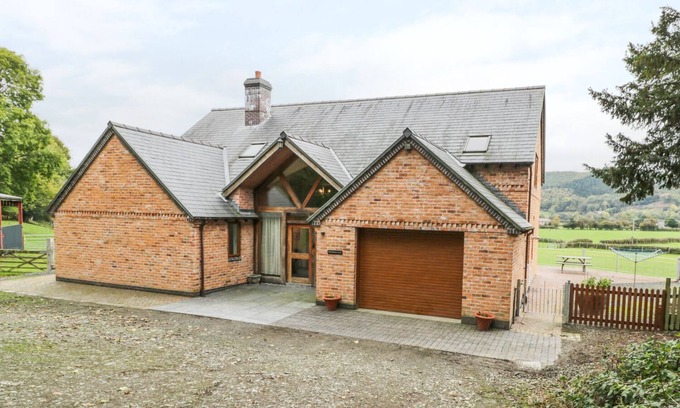 Meifod Cabaña | PENTREGO ISAF, ideal para familias en Meifod, Powys, Ref 989921