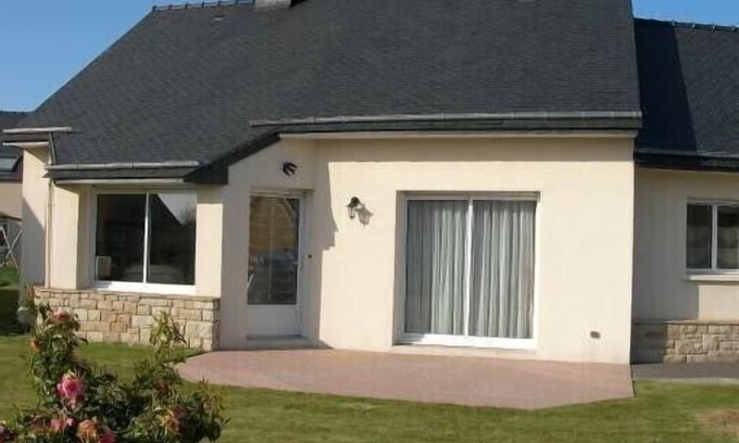 Penvenan Casa | PENVENAN, PLANTAS cerca de las tiendas ya 3 km de las playas