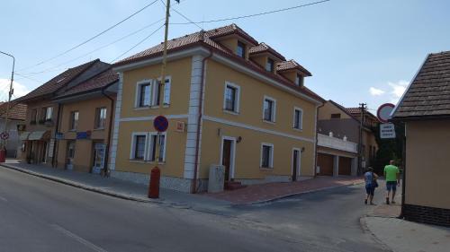 Bojnice Casa | Penzión Galéria
