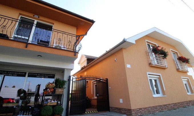 Sturovo Casa | Penzión Mika
