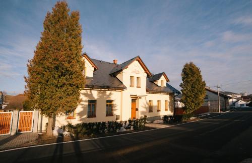 Cervena Voda Casa | Penzion Červená voda -penzion s dotekem dálek