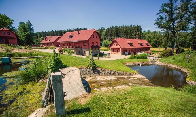 Michalovice Casa | Penzion Dočkalův mlýn