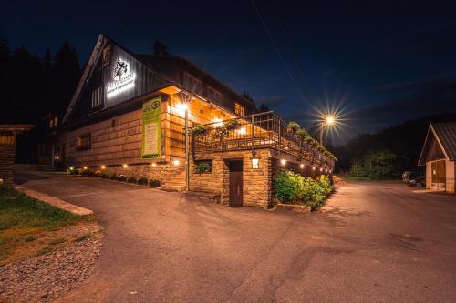 Velke Karlovice Casa | Penzion pod Pralesem