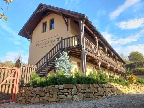 Sedlec Casa | Penzion Ve Vinohradě