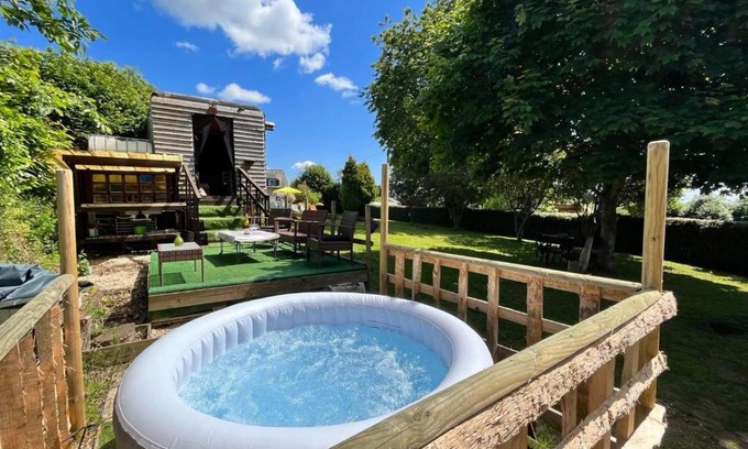 Colombiers-du-Plessis Casa | Pepe's Naturist Pod for 2 people Pays de la Loire