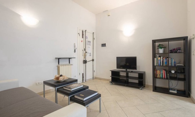 Sant' Ambrogio Apartamento | 35 m² Apartamento ∙ 1 habitación ∙ 4 personas