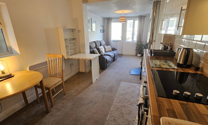 Portreath Cabaña | Pepperpot - a cottage that sleeps 2 guests in 1 bedroom