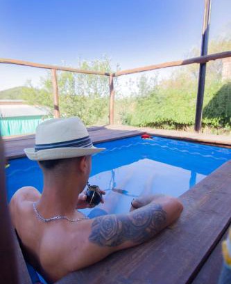 Río Ceballos Otro | Pequeña cabaña con wifi, cocina, pequeña pileta y vistas a las sierras
