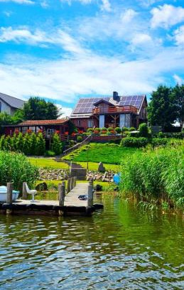 Siemiany Apartamento | Perła Jezioraka Siemiany - Całoroczny 100m Apartament z linią brzegową, banią z jacuzzi i pomostem