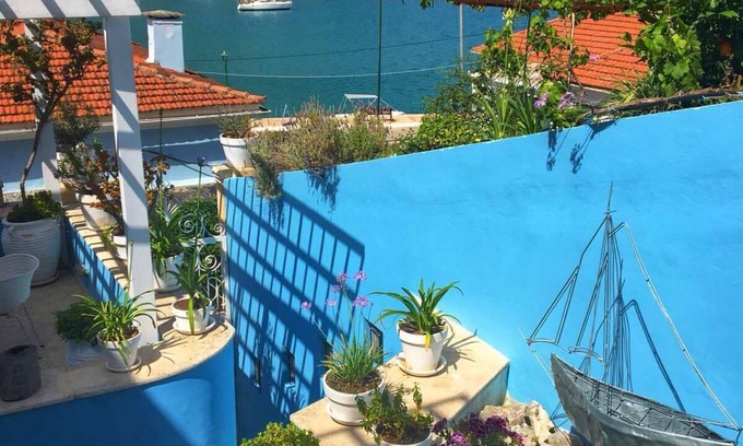 Vathy Hotel | Perantzada 1811