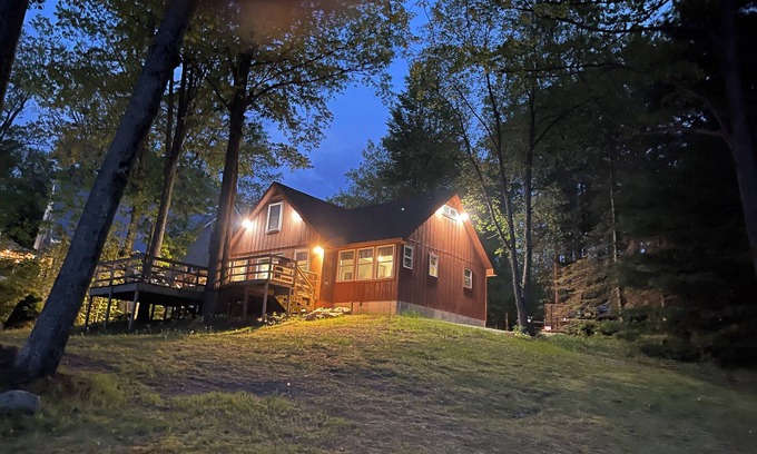 Lake Cabaña | Perch Lake Resort-Relax, you’ve arrived! Well behaved pets always welcome