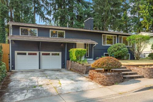 Grass Lawn Casa | Perch - Strattonwood Stay