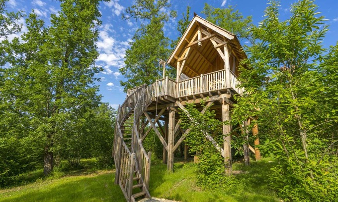 Savignac-de-Miremont Cabina | cabaña encaramada con spa privado