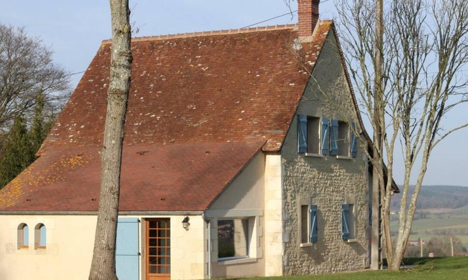 Remalard-en-Perche Cabaña | Casa percherona con jardín, admite mascotas, WiFi, chimenea, cerca de tiendas