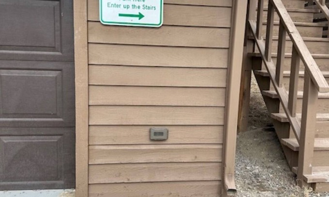 Gardiner Apartamento | Peregrine Nest- Spacious apartment close to Yellowstone, tons of wildlife