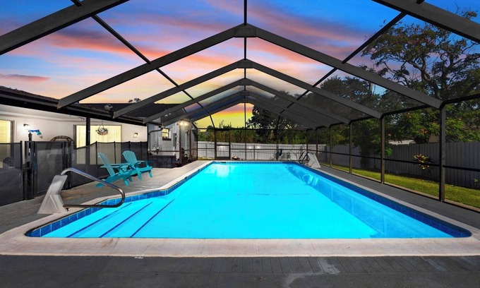Lakeland Casa | Perfect 4/2 Pool Home located between Orlando and Tampa!!