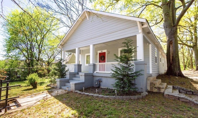 Edgewood Casa | Perfect 4BR/2BA home in heart of Atlanta
