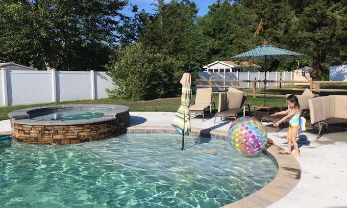 Swainton Casa | Hermosa familia Avalon Alquiler con piscina climatizada y spa