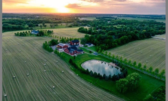 Marengo Casa | Perfect Barn for Getaways
