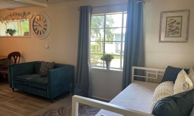 Biloxi Cabaña | Perfect Beach Location Great Monthly rate