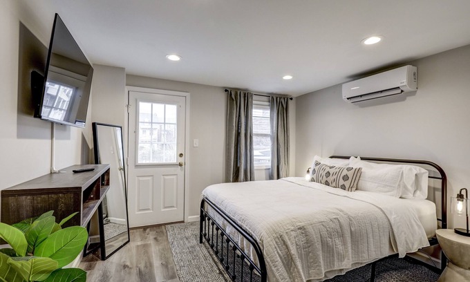 Lancaster Casa | Perfect Cozy Home for Downtown Lancaster Visits
