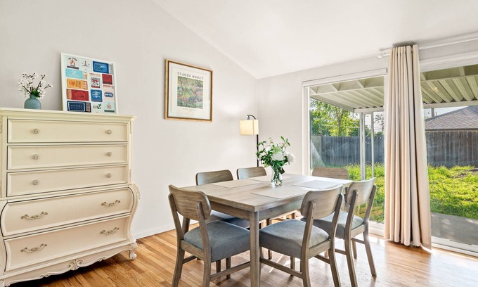 Duarte Casa | Perfect Family Home With Fireplace Spacious Yard