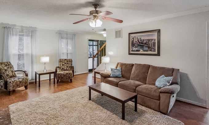 Greensboro Casa | Perfect for Extended Stays! Spacious 4-bedroom, Great Location!