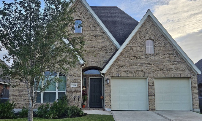 Houston Casa | Perfect for families, near Houston, Medical Center, NASA, Gulf Coast! Pets OK.