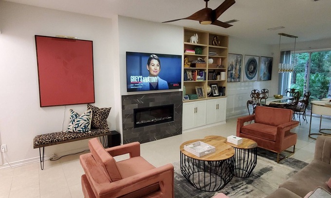 Northside Casa | Perfect for Monthly Stays Townhome 5 Min to Jax International Airport