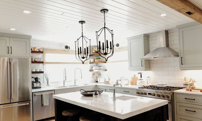 Suttons Bay Otro | Perfect for Retreats, Family Reunions, Large Groups! Complete Remodel!
