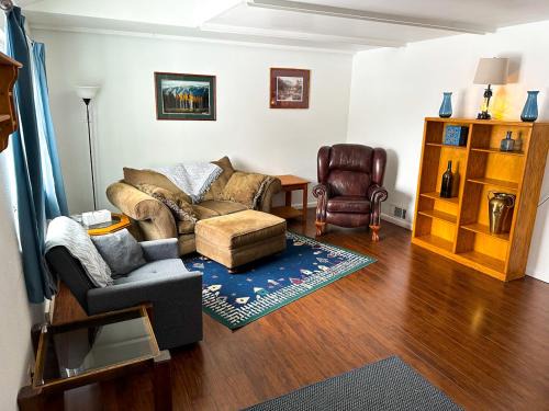 Billings Casa | Perfect for West End Shopping