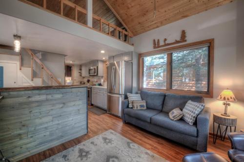 Breckenridge Casa | Perfect Getaway Cabin with Nearby Hike&Bike Trails