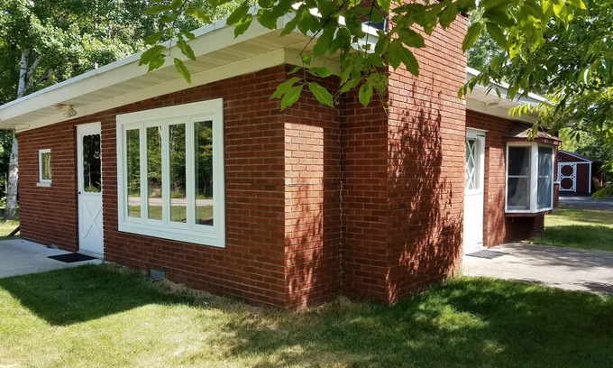 Idlewild Casa | Casa familiar actualizada en Idlewild Peninsula, Door County, WI. Duerme 8