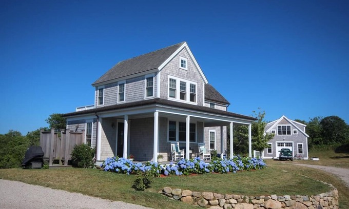 Block Island Casa | August Week Just Opened Up!! Perfect Island Getaway with Central A/C