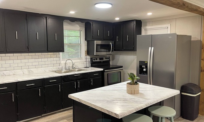 Iuka Casa | Perfect lake house at Scruggs Bridge!