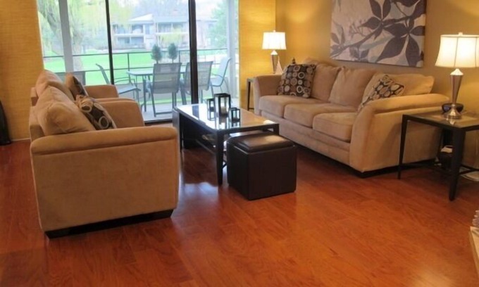Fontana-on-Geneva Lake Condominio | Perfect Location Lake Geneva/Abbey Villas condo