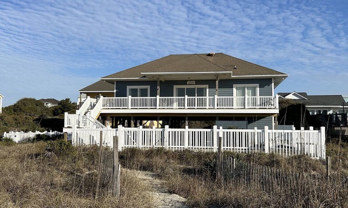 Emerald Isle Cabaña | Perfecto Oceanfront Cottage con piscina privada: Sea Glass