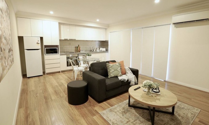 Midland Apartamento | 4 So much more in Midland sleeps 2